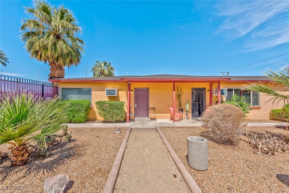 212 N 10th St unit 7, Las Vegas, NV 89101 - photo 1