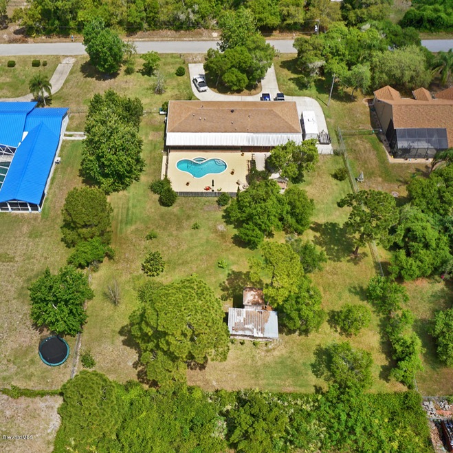 3655 Atlanta Ave 2-4