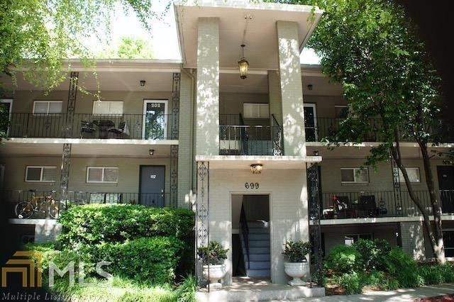 For Rent $1,300/month