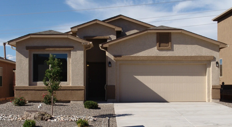 3711BR on 1432 Desert Paintbrush Loop NE