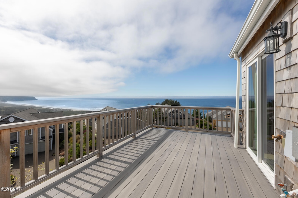 44680Oceanview-30