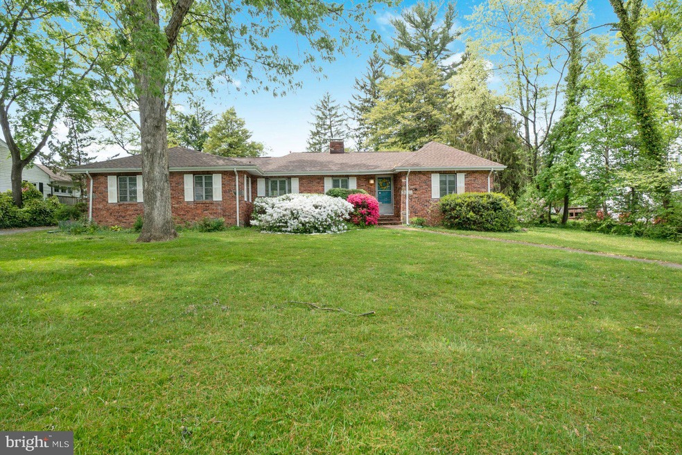 242 Gralan Rd, Catonsville, MD 21228 - photo 1