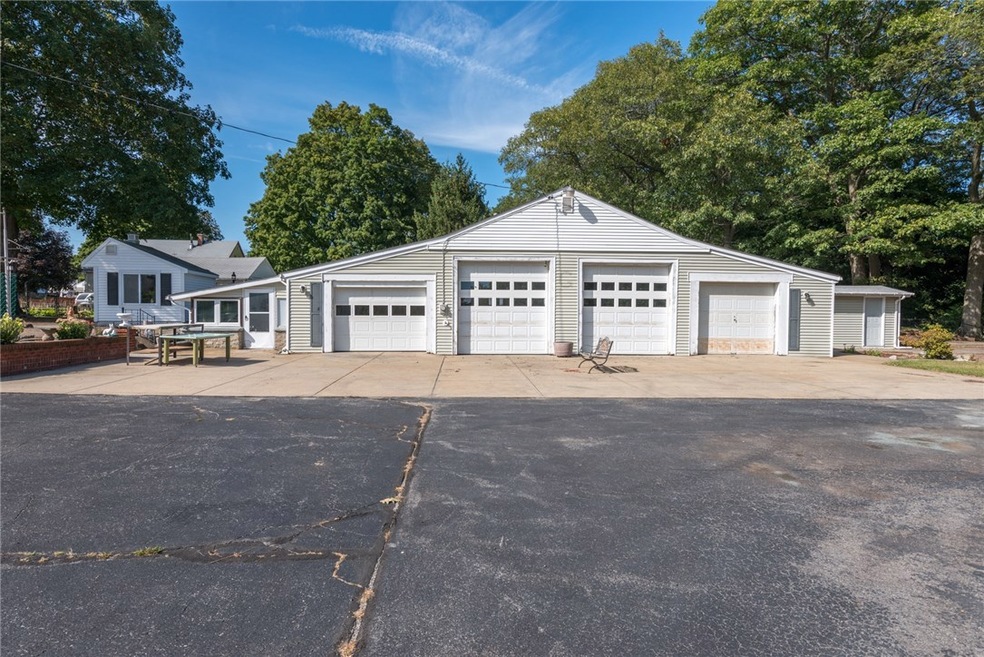 107 Curran Rd, Cumberland, RI 02864 - photo 1