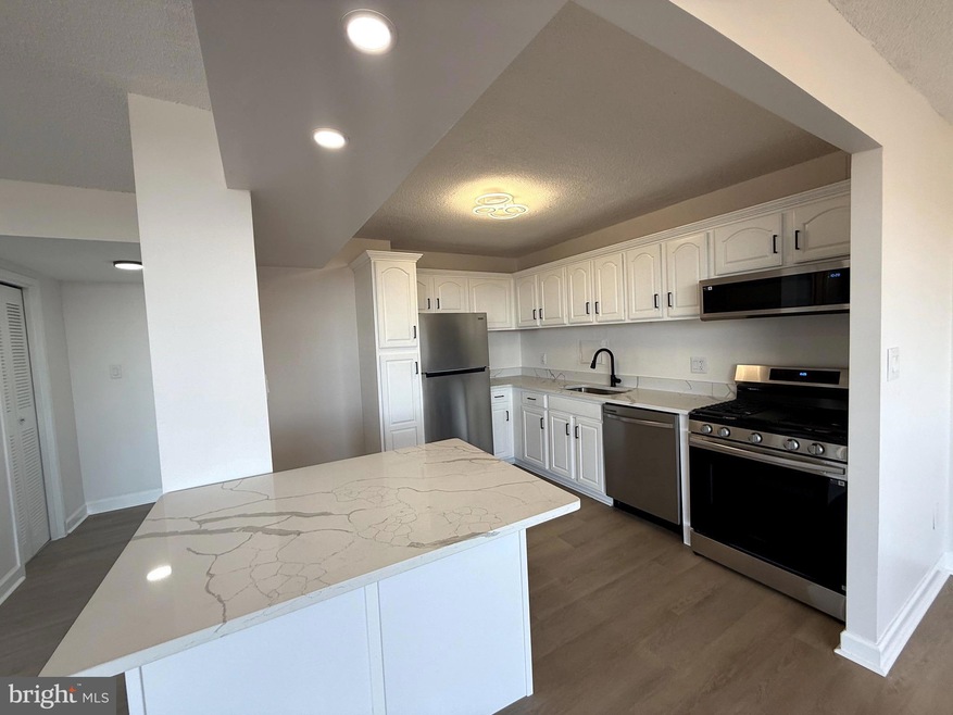 Presidential Towers unit 1722, Adelphi, MD 20783 - photo 1