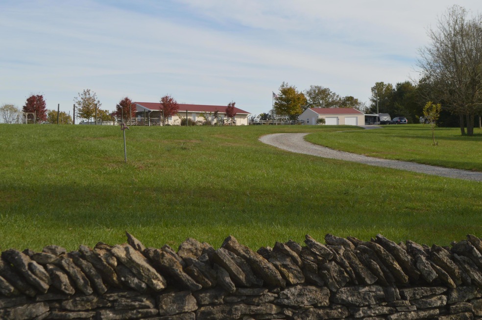 849 Paradise Camp Rd, Harrodsburg, KY 40330 - photo 1