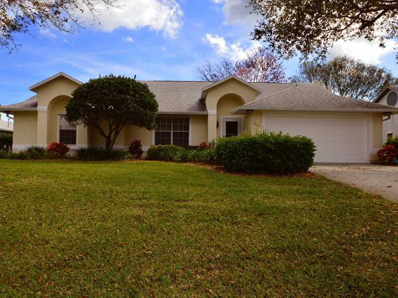 1061 Gardenia St, Sebastian, FL 32958 - photo 1