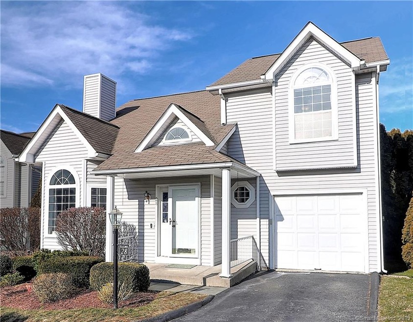 596 Glenbrook Rd unit 28, Stamford, CT 06906 - photo 1