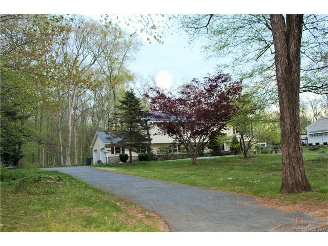 57 Oakwood Dr, Oxford, CT 06478 - photo 1
