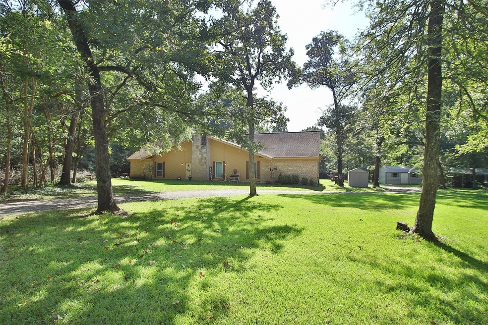 18198 Patricia Ln, Magnolia, TX 77355 - photo 1