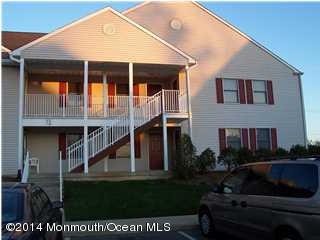 5 Walnut St unit 9, Toms River, NJ 08753 - photo 1