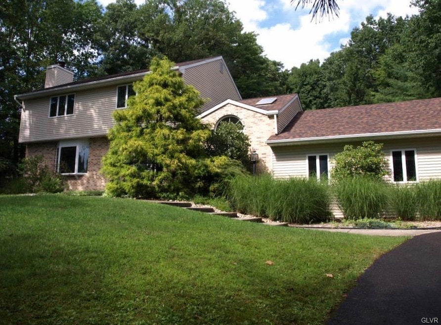 5107 Cranberry Ct N, East Stroudsburg, PA 18301 - photo 1