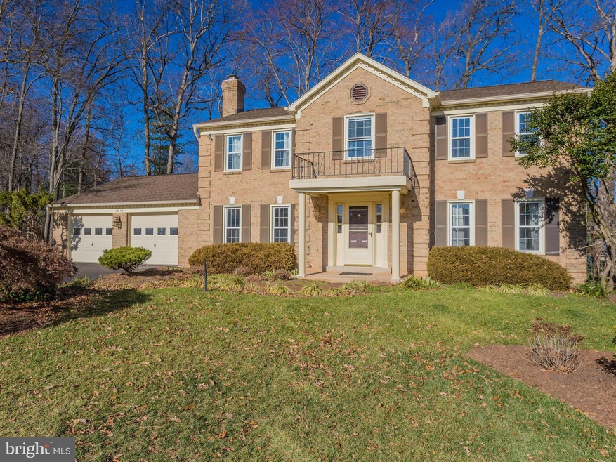 13142 Rounding Run Cir, Herndon, VA 20171 - photo 1