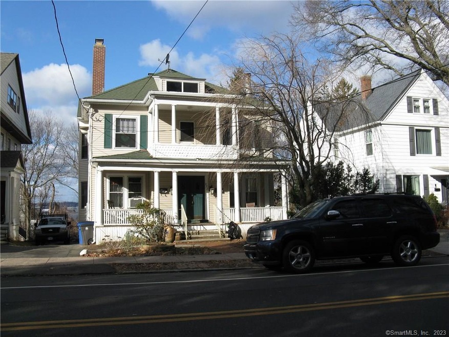 970 Townsend Ave, New Haven, CT 06512 - photo 1