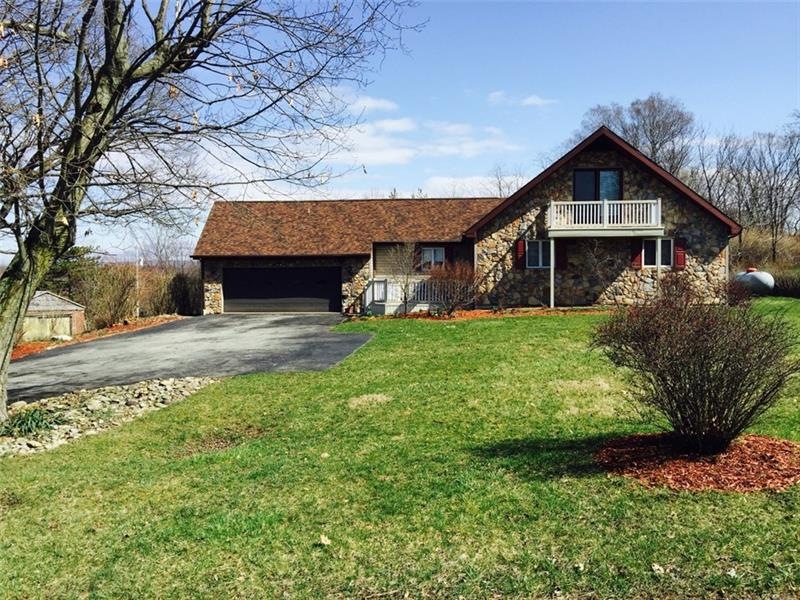 1185 Murray Ave, Latrobe, PA 15650 - photo 1