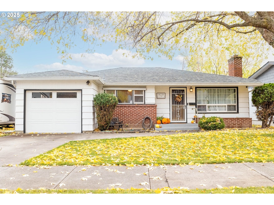 909 14th St, La Grande, OR 97850 - photo 1