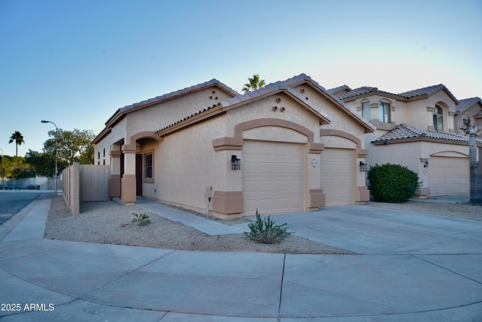 10053 E Capri Ave, Mesa, AZ 85208 - photo 1