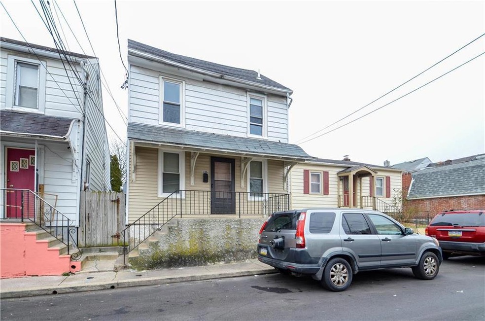 186 W Green St, Allentown, PA 18102 - photo 1