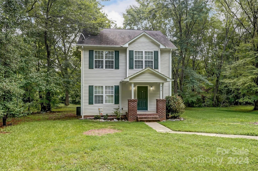 410 Perry Ln, Marshville, NC 28103 - photo 1