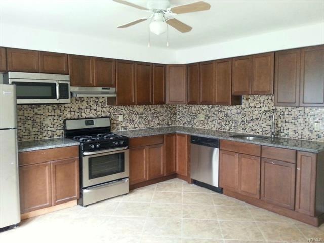 30 Suffern Ln, Garnerville, NY 10923 - photo 1