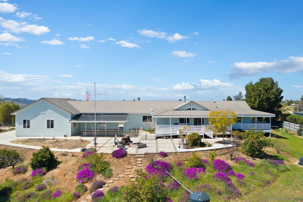 9845 W Lilac Rd, Escondido, CA 92026 - photo 1