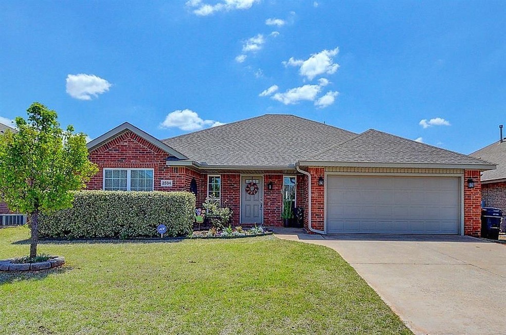 2504 SE 11th St, Moore, OK 73160 - photo 1