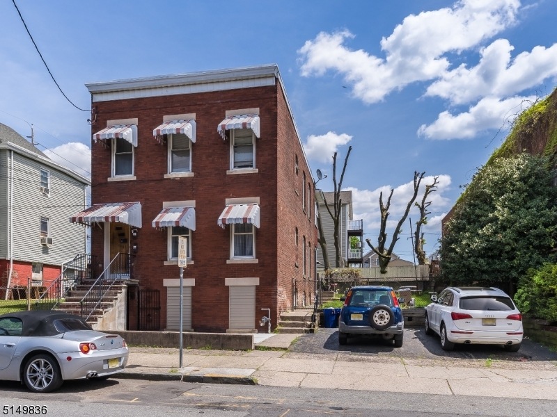 199 E 16th St unit 201, Paterson, NJ 07524 - photo 1