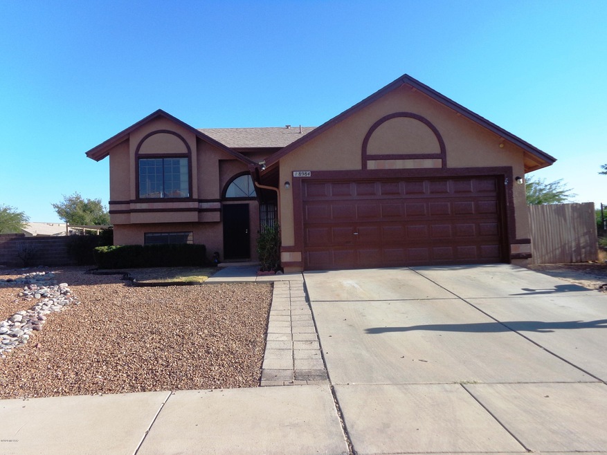 Welcome to 8984 N. Eaglestone Loop!