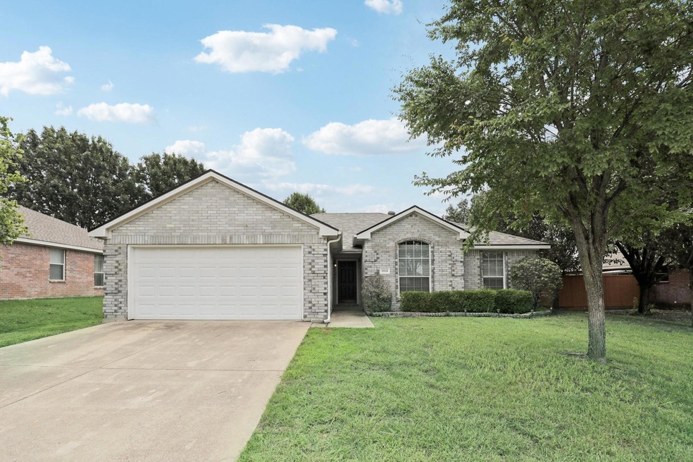 1113 Cedar Lake Ct, Wylie, TX 75098 - photo 1