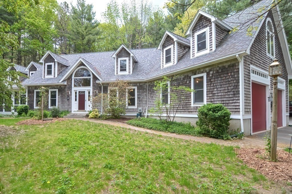 390 West St, Wrentham, MA 02093 - photo 1