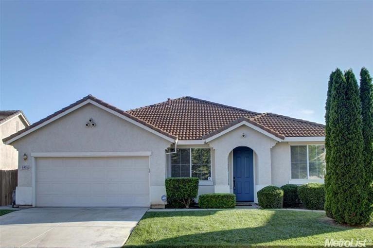 Welcome to 8416 Starlily Court! Looks like a two c