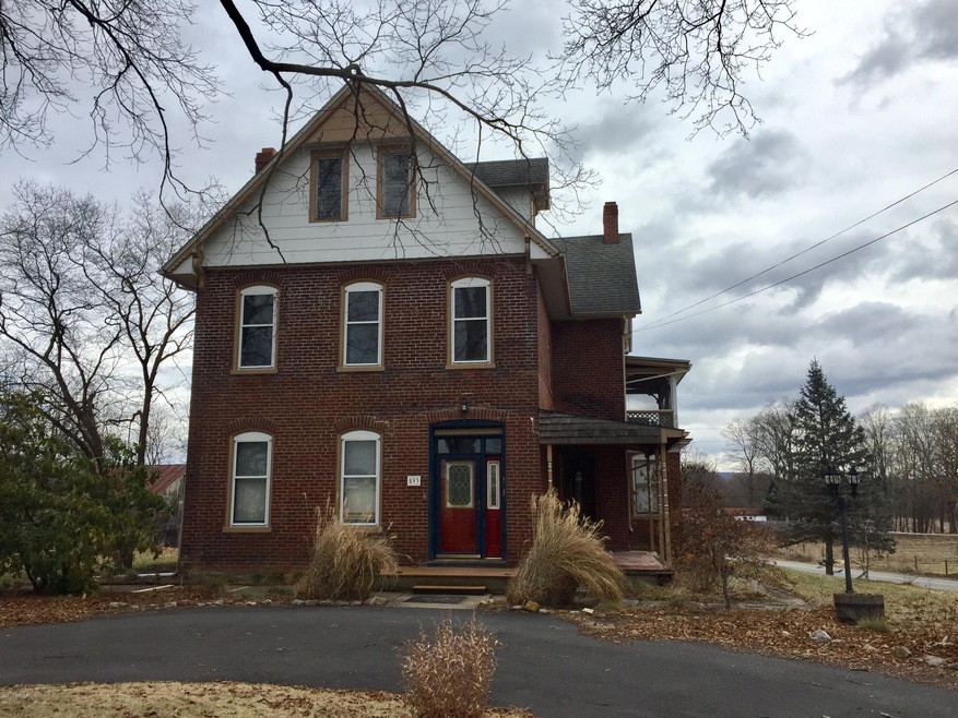 593 E Lime Bluff Rd, Muncy, PA 17756 - photo 1