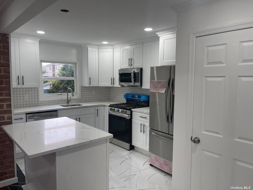 145 Cochran Place, Valley Stream, NY 11581 - photo 1