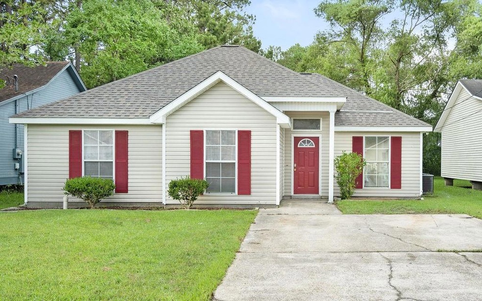 319 3rd St, Pearl River, LA 70452 - photo 1