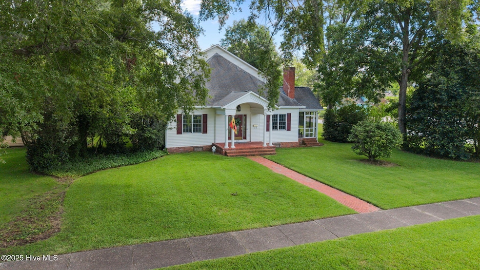 1609 Lucerne Way, New Bern, NC 28560 - photo 1