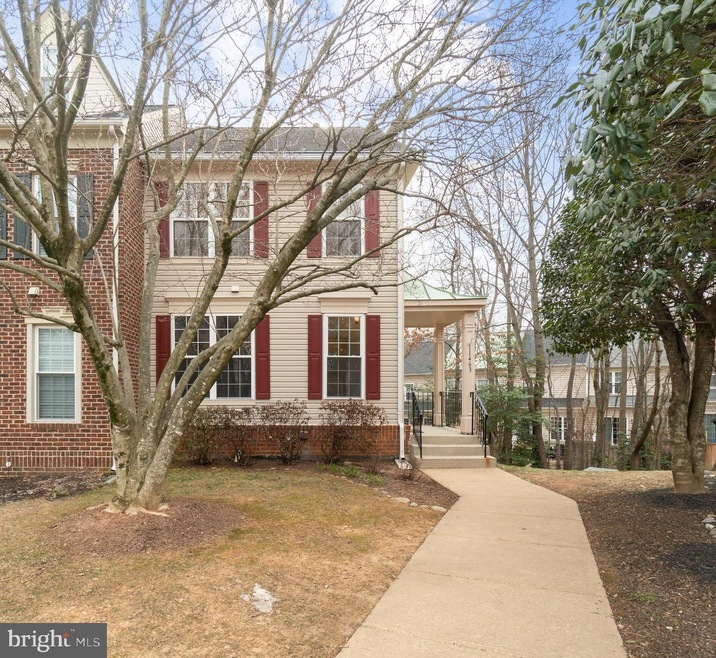 11463 Heritage Commons Way, Reston, VA 20194 - photo 1