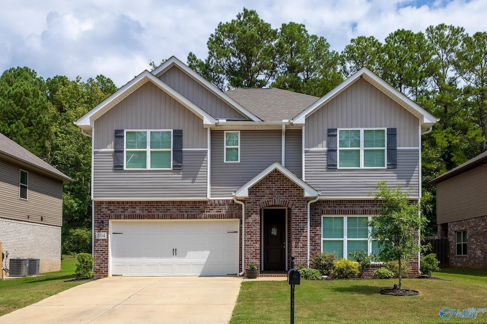 Under Contract $519,900 • Co-Listing Agent