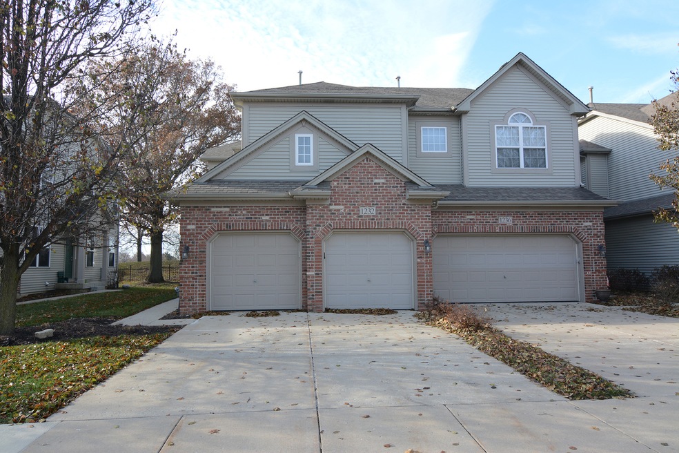 1232 Oakleaf Ct unit 9, Aurora, IL 60506 - photo 1