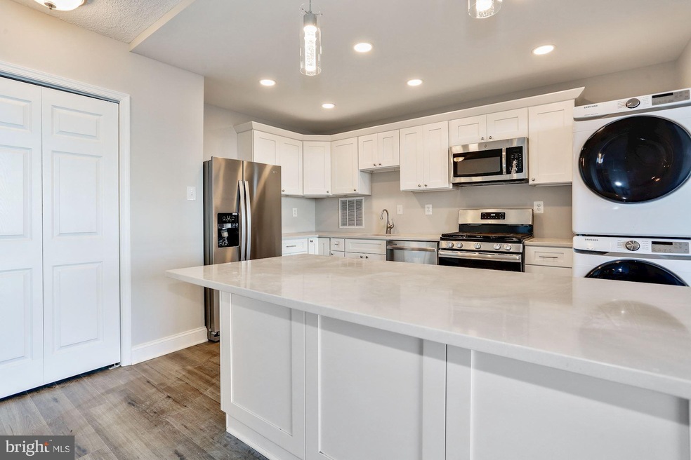 Sold $319,900 • Co-Listing Agent