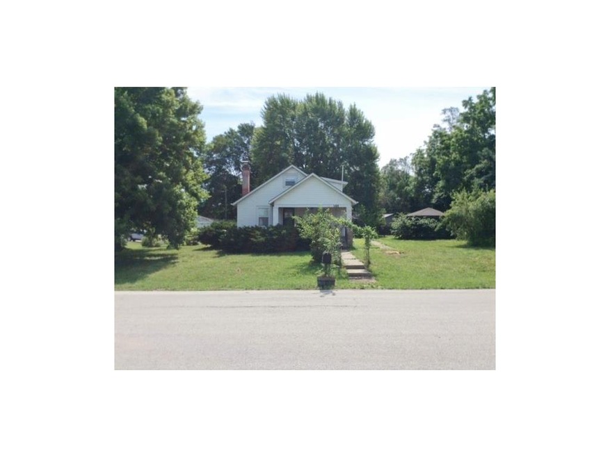 103 S Washington St, Raymore, MO 64083 - photo 1