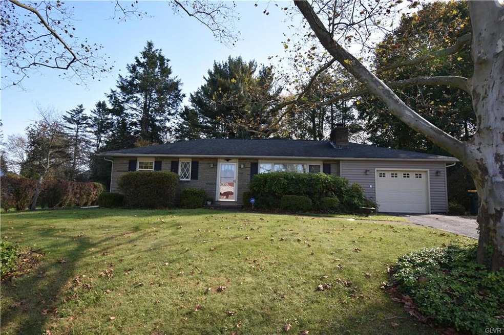 112 Kendon Dr, Easton, PA 18045 - photo 1