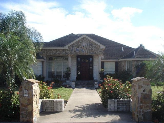 1401 Edgewood Dr unit 67, Weslaco, TX 78596 - photo 1