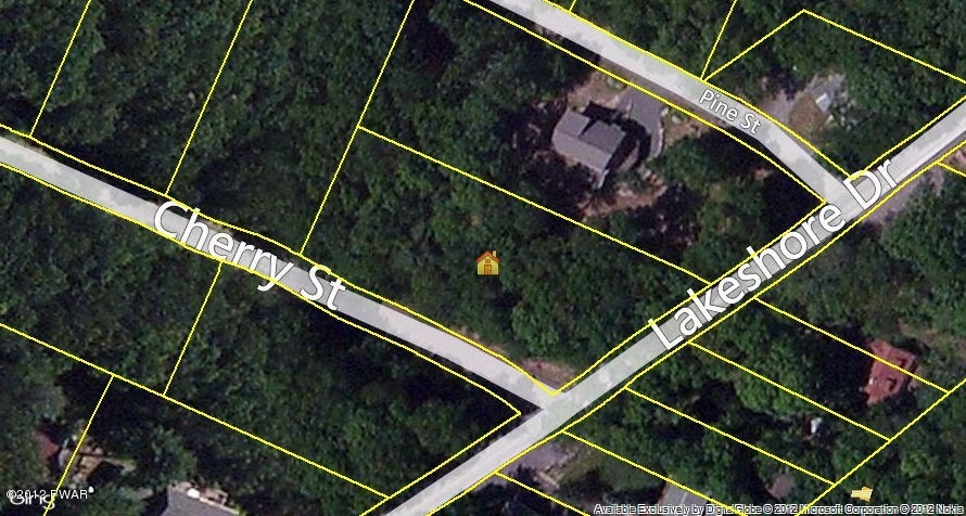 82 Cherry Ct, Blooming Grove Township, PA 18428 - photo 1