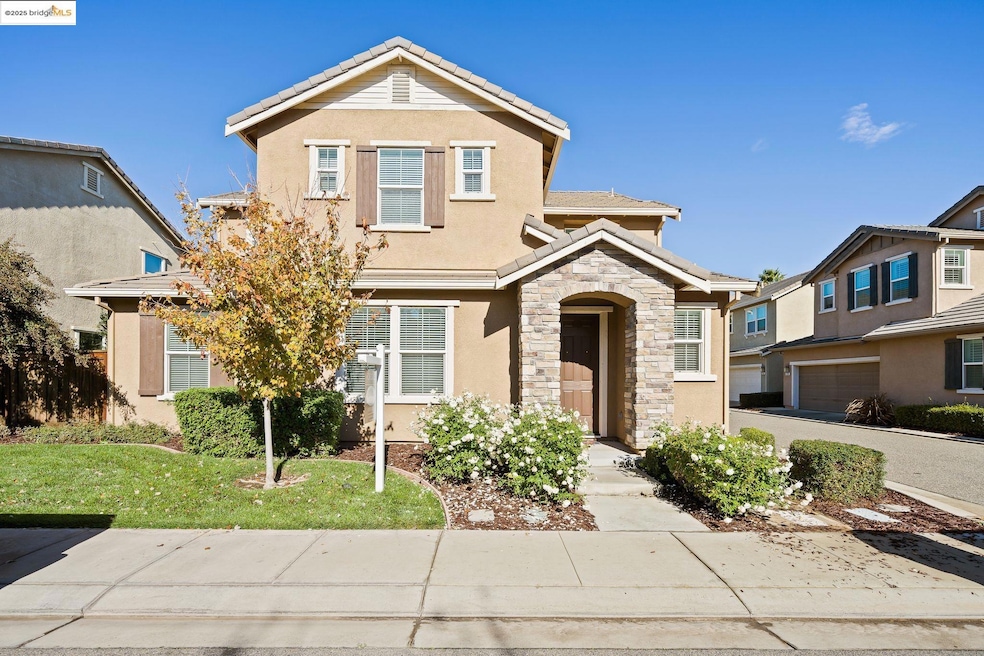 2249 Novi Dr, Riverbank, CA 95367 - photo 1