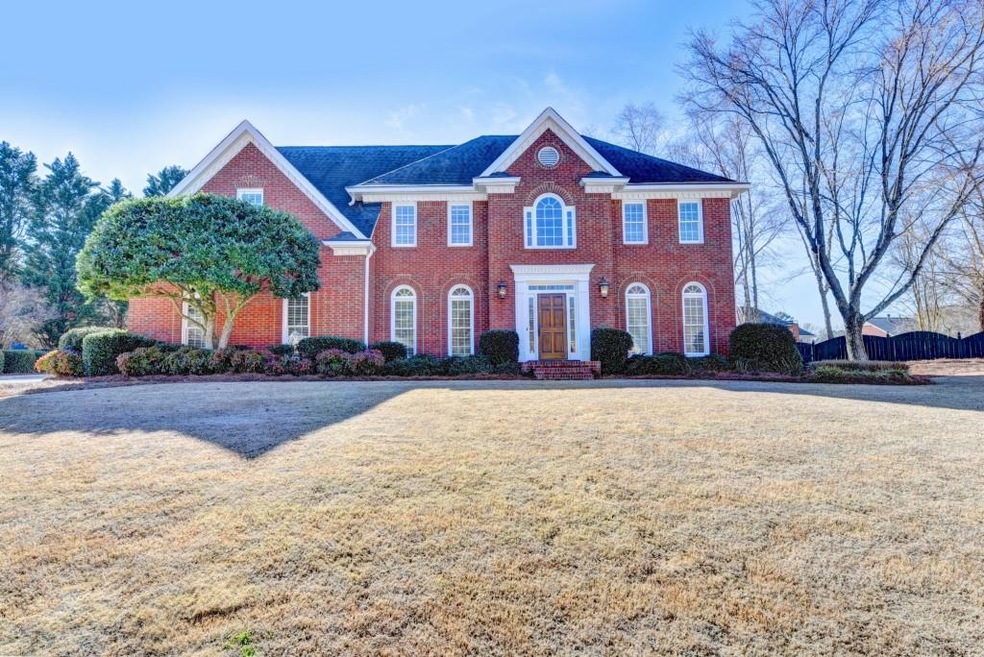 Fabulous 3-sided brick home on cup-de-sac in sough