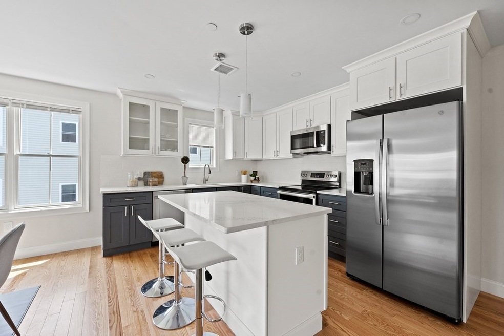 177 W 8th St unit 2, Boston, MA 02127 - photo 1