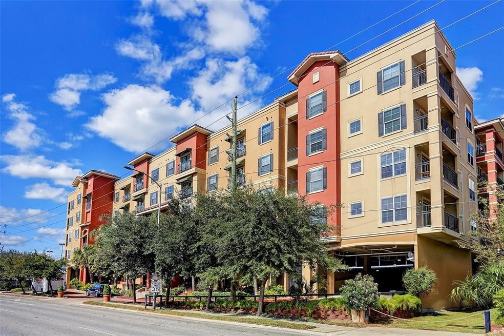 Beautiful Mid Rise near Medical Center.