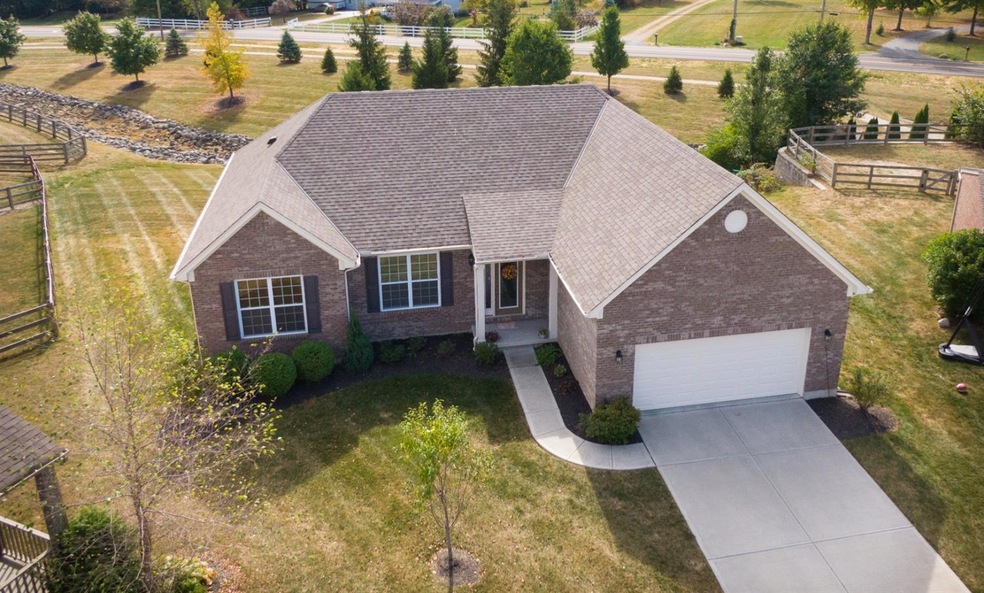 7739 Derbyshire Ct, Liberty Township, OH 45044 - photo 1