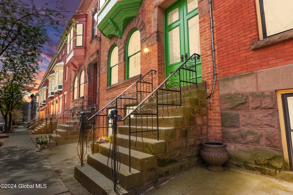 82 Chestnut St, Albany, NY 12210 - photo 1