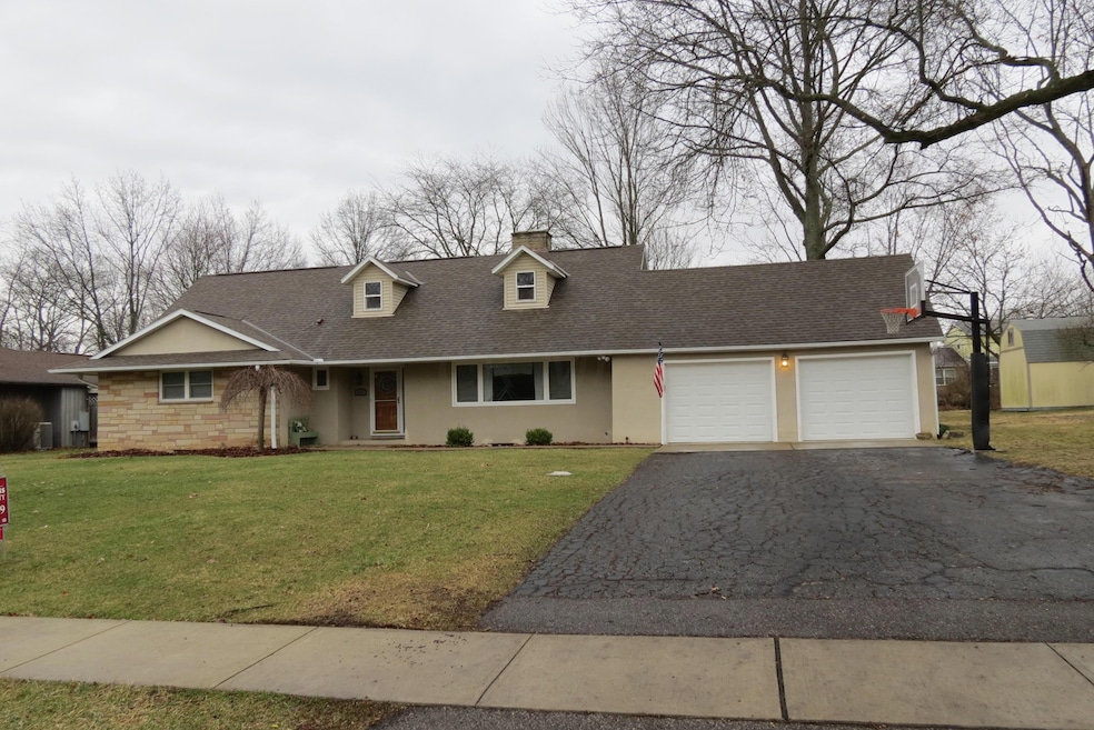 500 Hickory Dr, Marysville, OH 43040 - photo 1