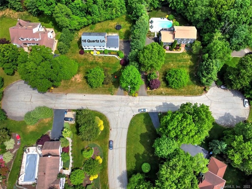 16 Quartz Ln, Trumbull, CT 06611 - photo 1